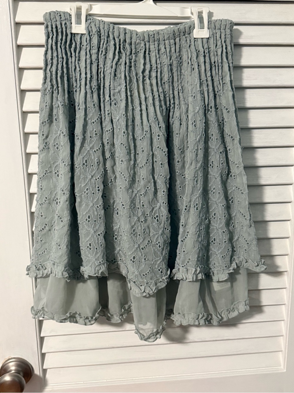 Free People Women’s Sage Eyelet Midi Skirt Lightweight Layered Design. S NWT